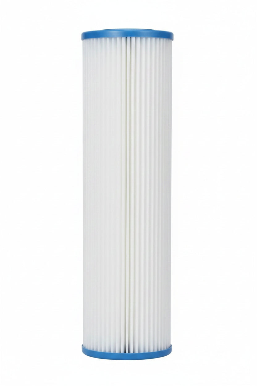 Cylindrical water filter cartridge with blue top and bottom on a white background