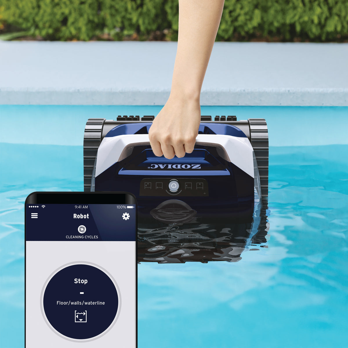 Zodiac FreeRider™ FR350 IQ Cordless Robotic Pool Cleaner